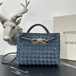 Picture of Bottega Veneta Handbags _SKUfw184066366fw